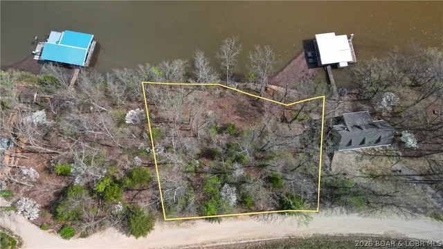 30871 Berry Rd, Stover, MO 65078