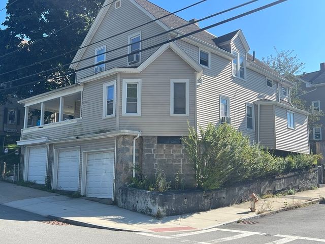 175 Middle St, Fall River, MA 02724