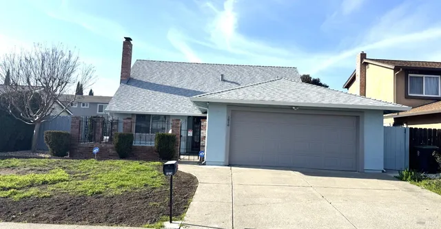 1014 Humphrey Dr, Suisun City, CA 94585