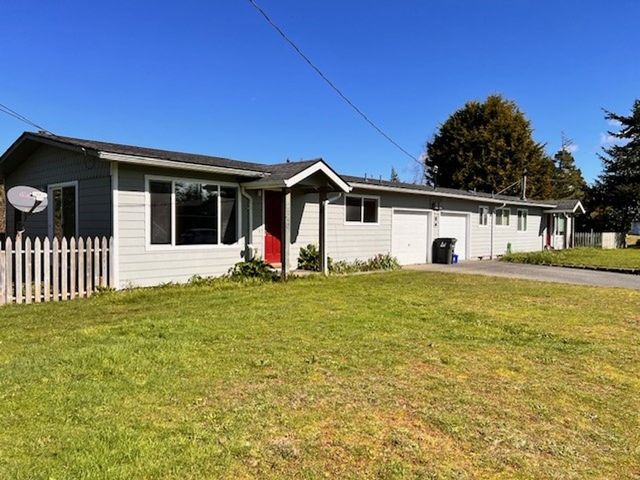 2130 Lewis St   #2140, North Bend, OR 97459