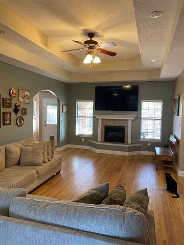 2001 1/2 W  Beech St, Portales, NM 88130
