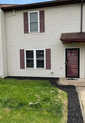 3127 Galaxy Rd, Dover, PA 17315