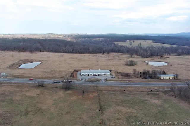 82 Highway, Park Hill, OK 74451