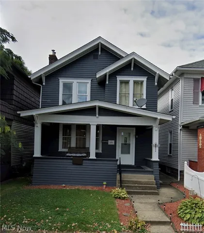 1203 Pearl St, Martins Ferry, OH 43935