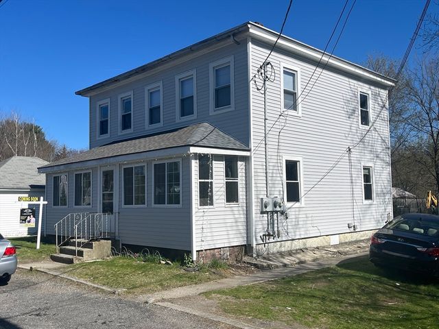 30-32 Edgemere Ave, Whitinsville, MA 01588