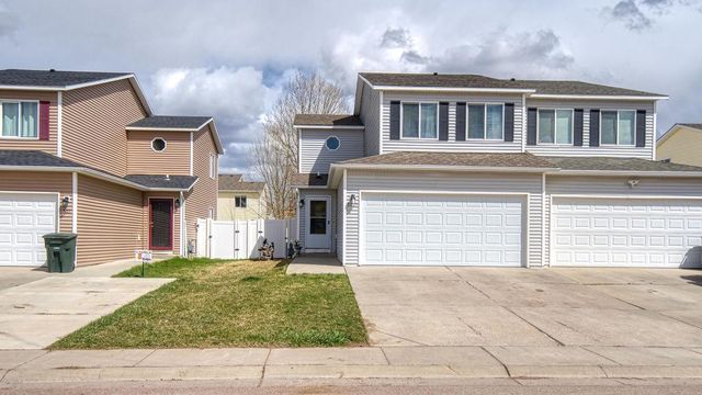 3705 Blue Ave, Gillette, WY 82718