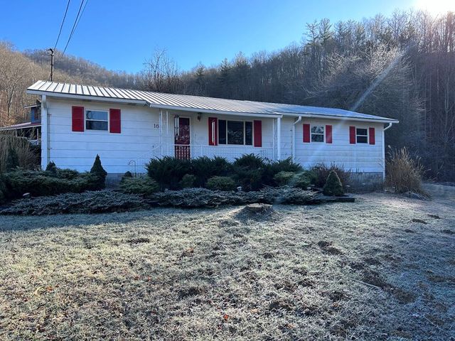 164 Maple Ln, Clear Fork, WV 24822