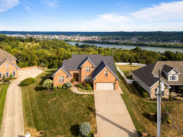 109 Private Drive 633, Chesapeake, OH 45619