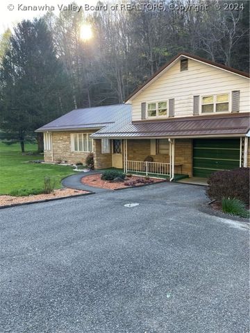 13088 Clay Hwy, Lizemores, WV 25125