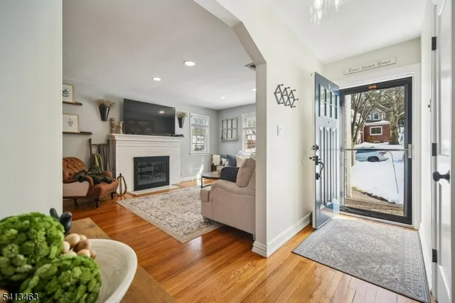35 Lenox Ter, West Orange, NJ 07052