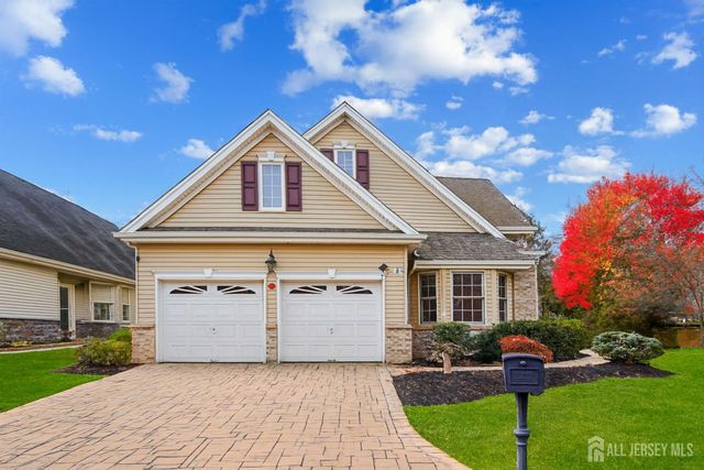 35 Hancock Pl, Somerset, NJ 08873