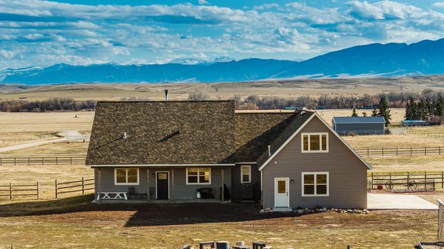 30 Whisper Ln, Ranchester, WY 82839