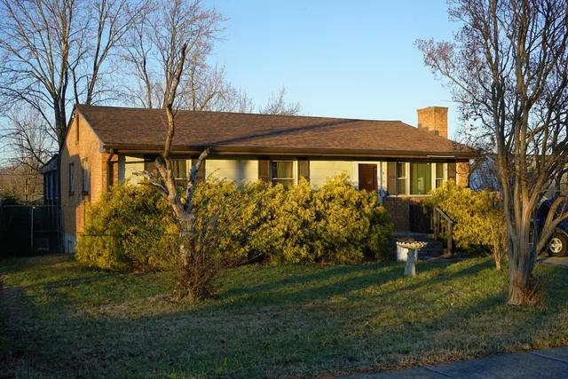 934 Pocahontas Ave NE, Roanoke, VA 24012