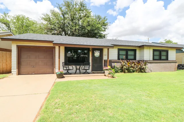 1309 W  13th St, Littlefield, TX 79339