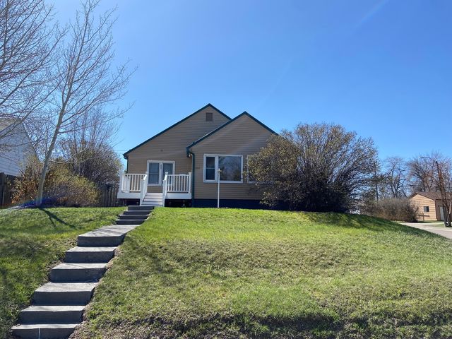 2200 8th Ave S, Great Falls, MT 59405