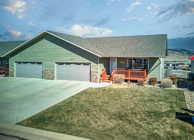 513 Tranquility Ln, Spearfish, SD 57783