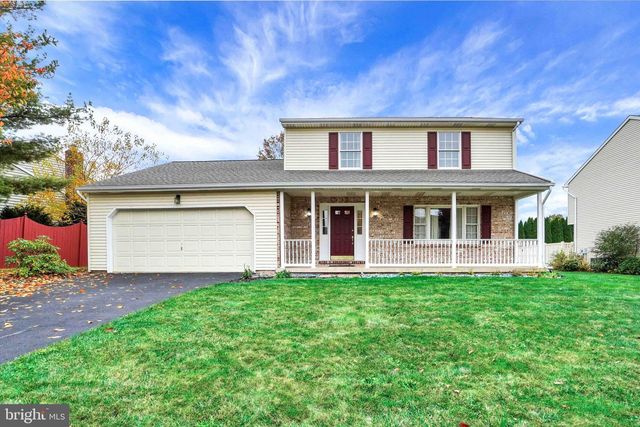 105 Perring Dr, Dallastown, PA 17313