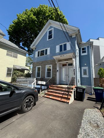 35 Church St, Somerville, MA 02143