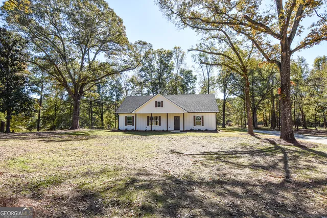 6060 State Highway 109, Molena, GA 30258