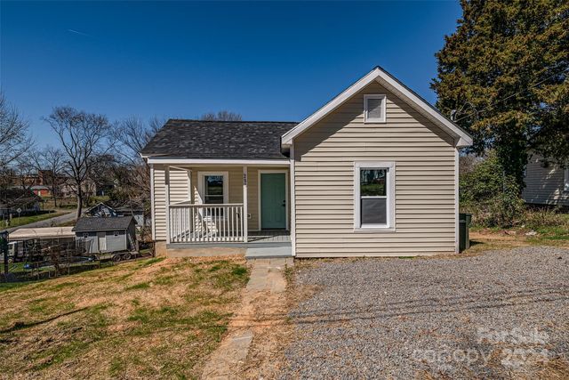280 Young Ave SW, Concord, NC 28025