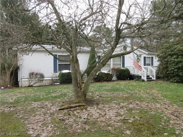 6796 Pymatuning Lake Rd, Andover, OH 44003