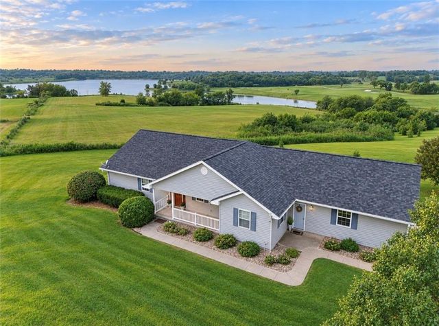 25651 Liberty Rd, Maryville, MO 64468