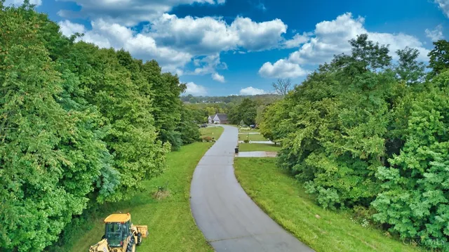 44 Dakota Dr, Lawrenceburg, IN 47025