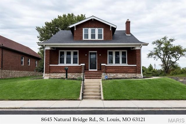 8645 Natural Bridge Rd, Saint Louis, MO 63121