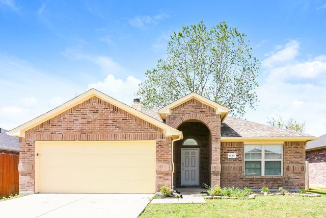 1605 Sams Cir, Royse City, TX 75189