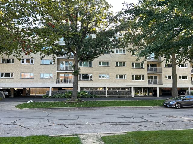 1535 Forest Ave #506, River Forest, IL 60305
