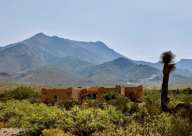 4970 Baylor Canyon Rd, Las Cruces, NM 88011