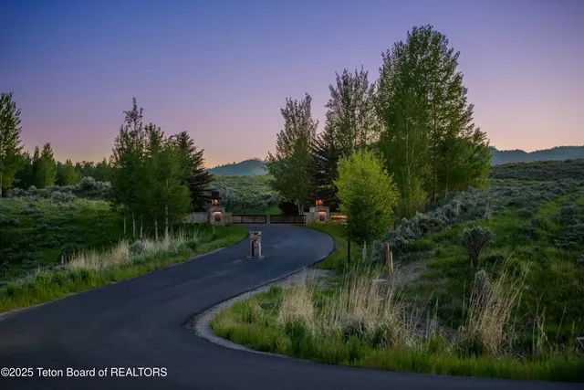 375 S  Indian Springs Dr, Jackson, WY 83001
