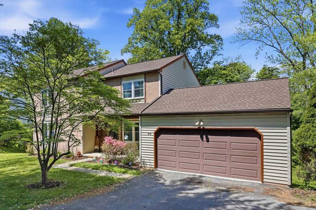 615 W  Rosedale Ave, West Chester, PA 19382