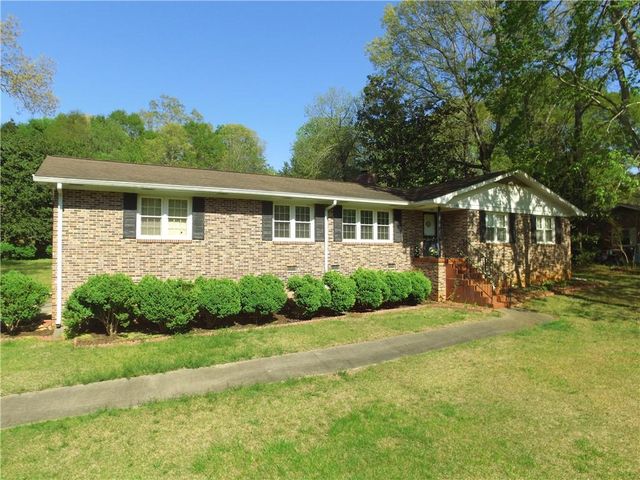 139 Briarcliff Rd, Central, SC 29630