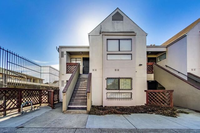 3700 International Blvd #1425D, Oakland, CA 94601