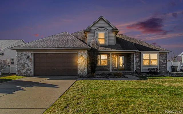 4322 Quail Ridge Ln, Newport, MI 48166