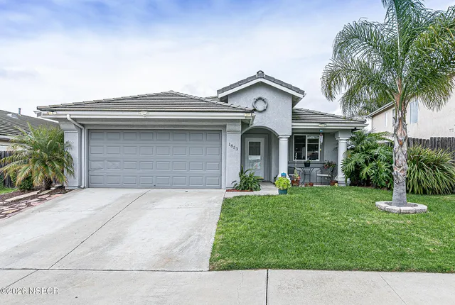 1853 N  Lauren Ln, Santa Maria, CA 93454
