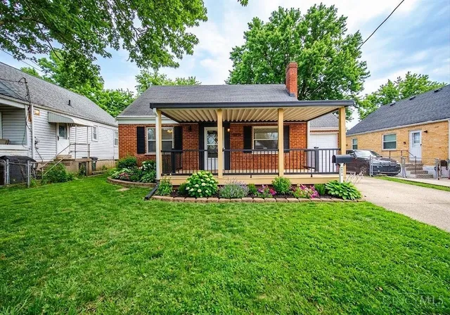 8278 Lyness Dr, Cincinnati, OH 45239