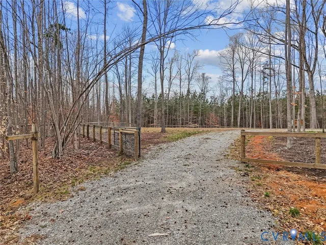 High Point Rd, Crewe, VA 23930