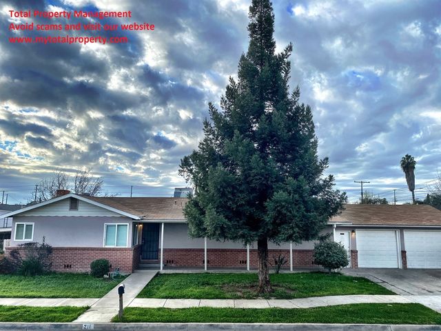 211 Camron Ave, Tulare, CA 93274