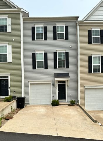 114 Inlet St, Morgantown, WV 26508