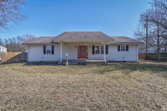 319 N  8th St, Boonville, IN 47601