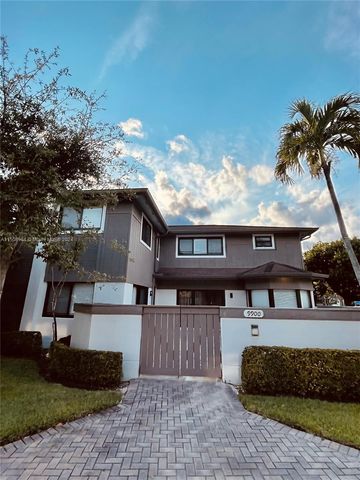 9900 NW 52nd Ter  #9900, Miami, FL 33178
