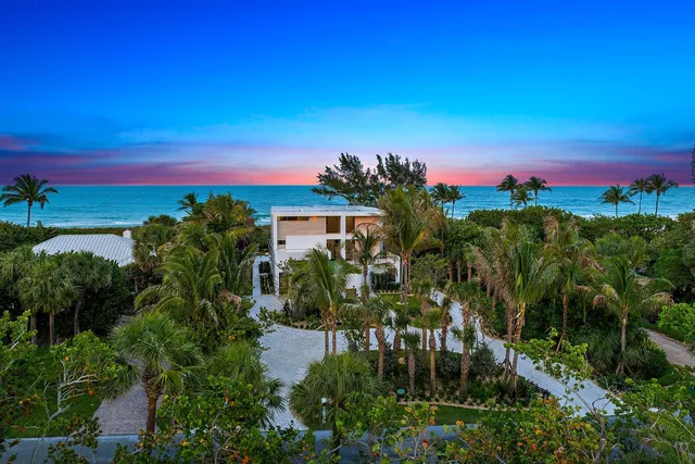 75 N Beach Road, Hobe Sound, FL 33455