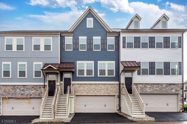 3 Periwinkle Ln UNIT 3, Warren Township, NJ 07059