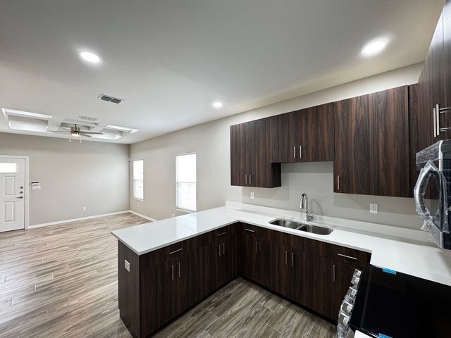 4209 Walnut Ave #4, McAllen, TX 78501
