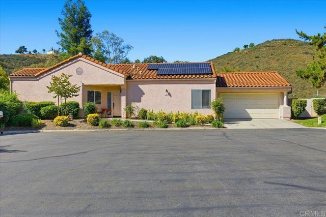 1827 Congressional Gln, Escondido, CA 92026