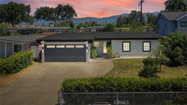 923 Hallwood Ave, Pomona, CA 91767