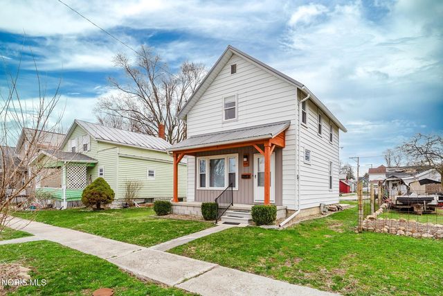 826 S  Spring St, Bucyrus, OH 44820
