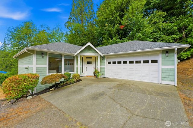 13491 Peekaboo Avenue NW, Poulsbo, WA 98370